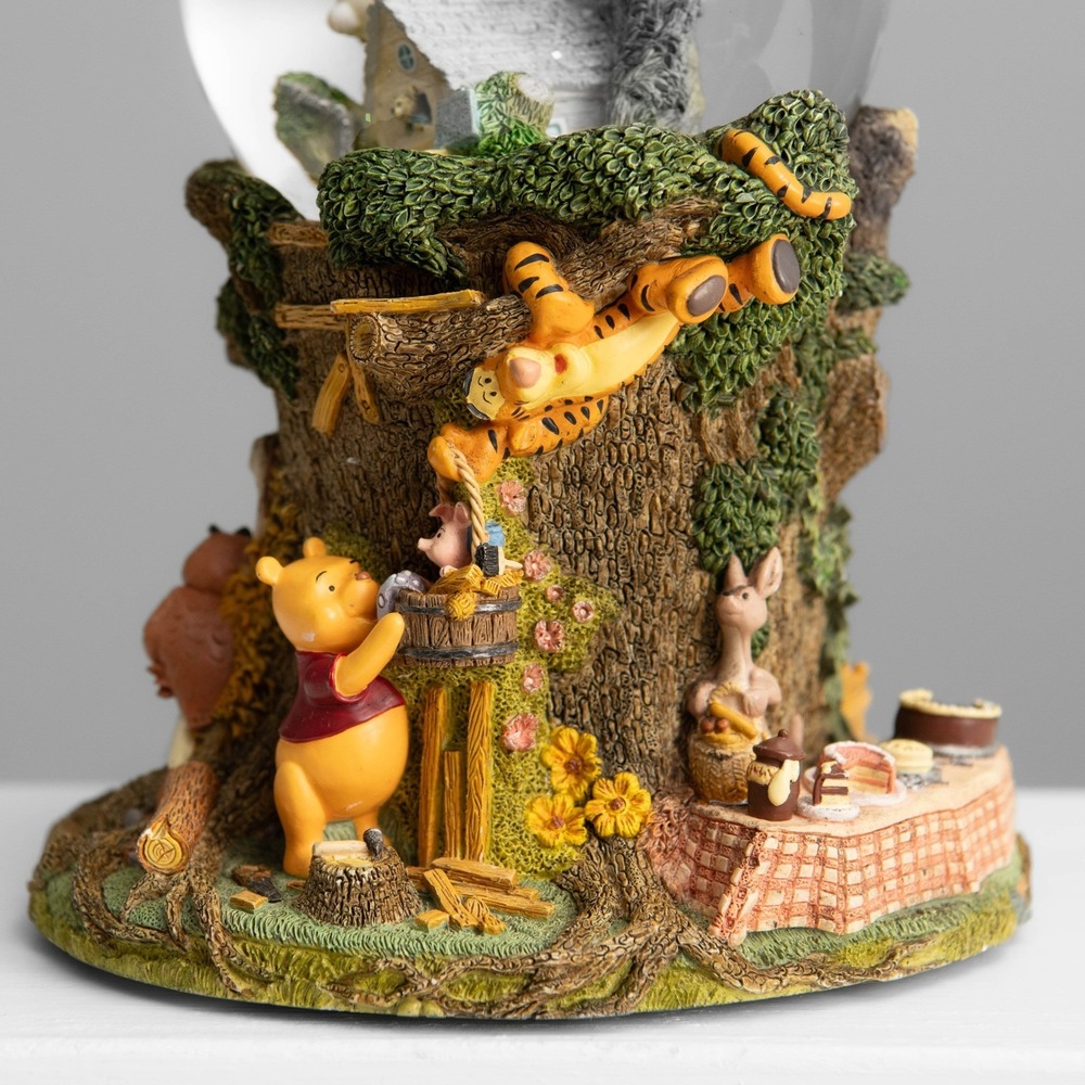 VTG Winnie the Pooh Snow Globe Owls Tree House Musical Nostalgic Disney Collect - Picture 2 of 7